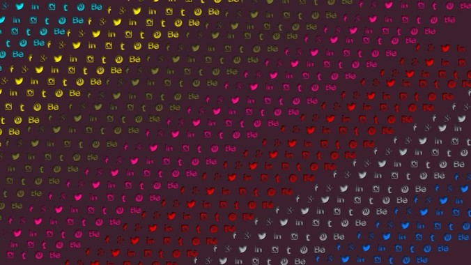 做客孩子临走时带走几只玩具，我的孩子抗拒并一直哭，要怎么开导？